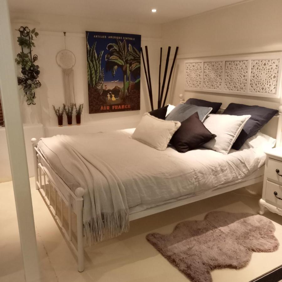 Отель Bronnies Place Gatton Экстерьер фото